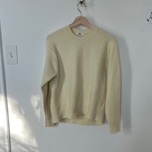 Uniqlo Women’s Light Butter Crewneck Sweater